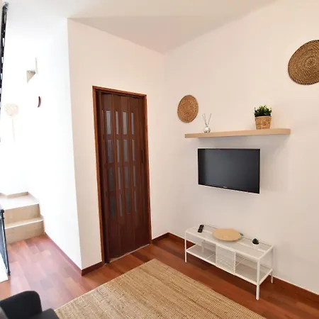 בית נופש Torre Isabella *