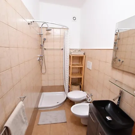 Torre Isabella * 鲁蒂利亚诺